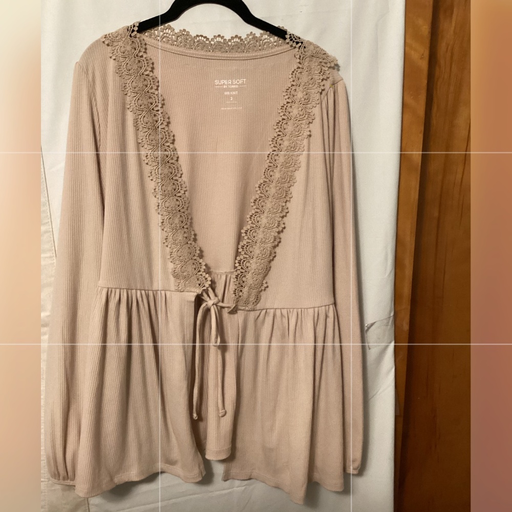 TORRID SuperSoft Cover up top Sz 2